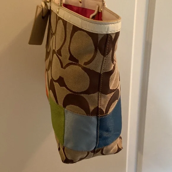 Coach Color-Block Tan & Brown Signature Tote Handbag White Leather 10859… - Picture 5 of 17